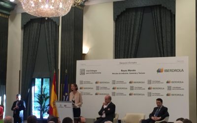 DESAYUNO INFORMATIVO CON LA MINISTRA DE INDUSTRIA, COMERCIO Y TURISMO