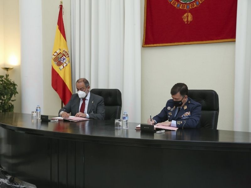El Ejército del Aire y la Universidad de Castilla-La Mancha avanzan en el Proyecto BACSI