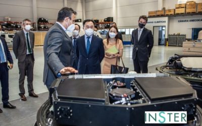 El ministro de Comercio, Industria y Energía de Corea del Sur visita la empresa INSTER para conocer el avance del desarrollo de un terminal de comunicaciones satelitales de baja órbita (LEO) para el Nuevo Espacio en el marco de la colaboración en I+D entre España y Corea del Sur.