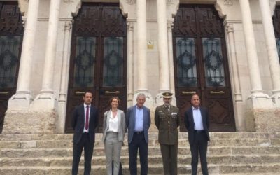 Aesmide visita junto con Calcetines Mingo el Palacio de Capitanía Militar y la Cámara de Comercio e Industria de Burgos