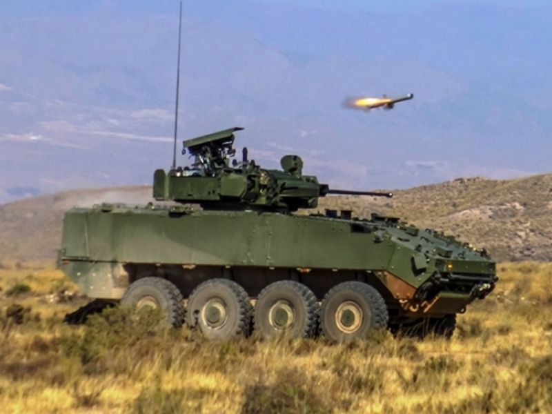 El Gobierno modifica el límite de gasto para la adquisición de los vehículos de combate VCR 8X8 para el Ejército