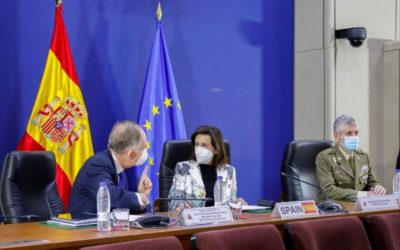 La ministra de Defensa participa en una reunión con 15 países europeos para abordar la situación en Malí