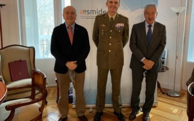 AESMIDE celebra un desayuno con el Subdirector General de Planificación, Tecnología e Innovación, GD José Luis Murga Martínez