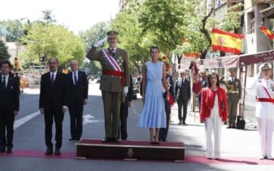 Los Reyes presiden en Huesca los actos conmemorativos del Día de las Fuerzas Armadas