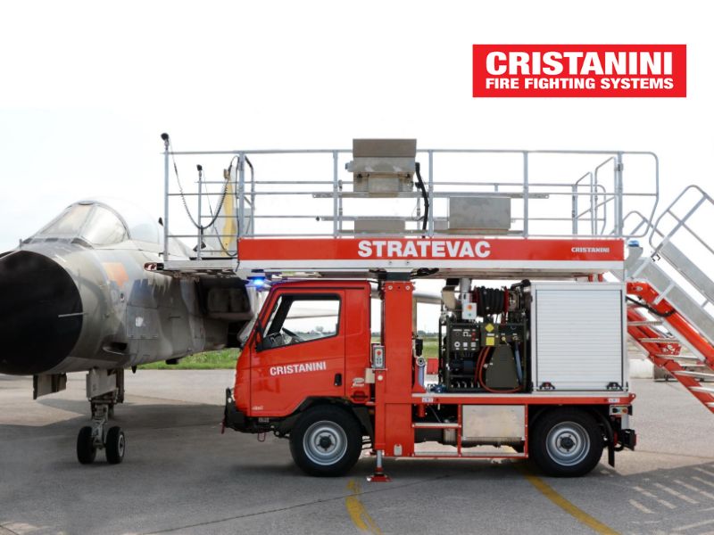 STRATEVAC, nuevo vehículo de Cristanini para el rescate de tripulaciones de vuelo