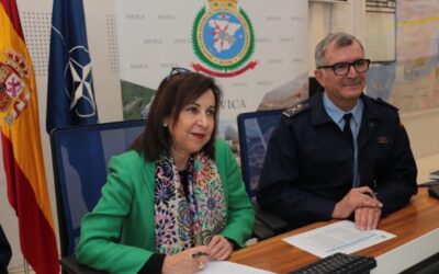 Margarita Robles visita la Jefatura del Sistema de Vigilancia y Control Aeroespacial (JSVICA) en Torrejón