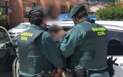 La Guardia Civil compra a Fecsa chalecos antibala