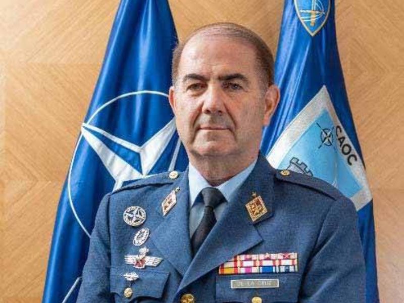 Nombrado 2º Jefe de Estado Mayor del Aire el teniente general Fernando de la Cruz Caravaca