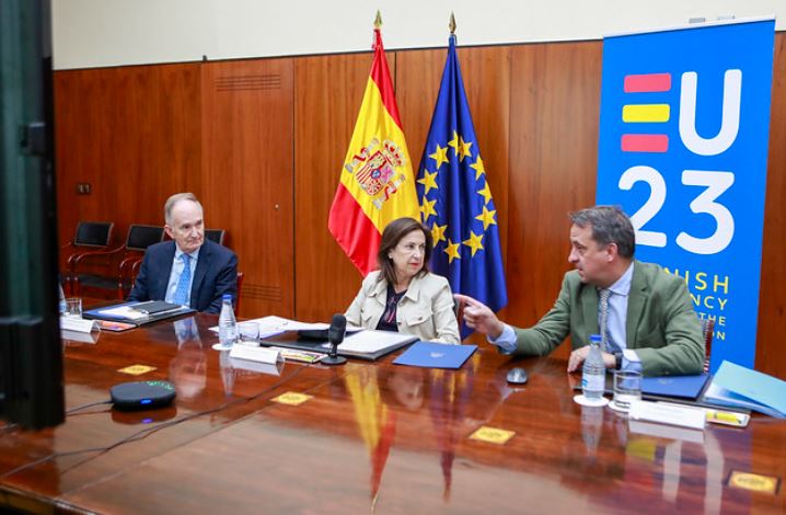 Robles explica en el Parlamento Europeo las prioridades en Defensa de la Presidencia española de la UE