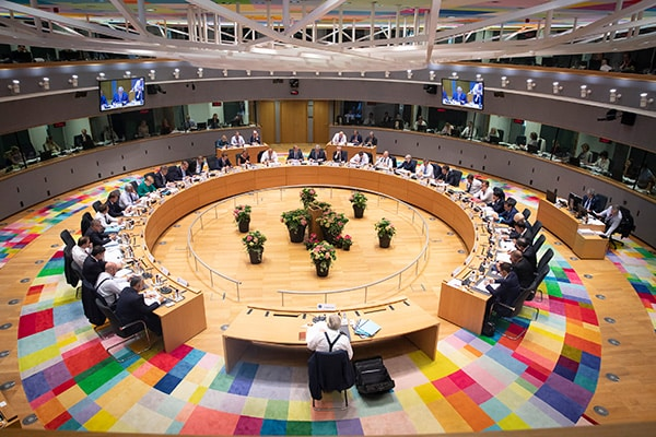 Consejo Europeo: Conclusiones sobre política exterior, seguridad y defensa, competitividad y reformas internas