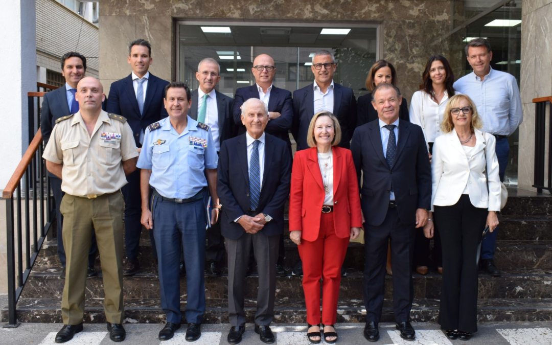 FECSA recibe la visita de la secretaria de Estado de Defensa por su 90 aniversario