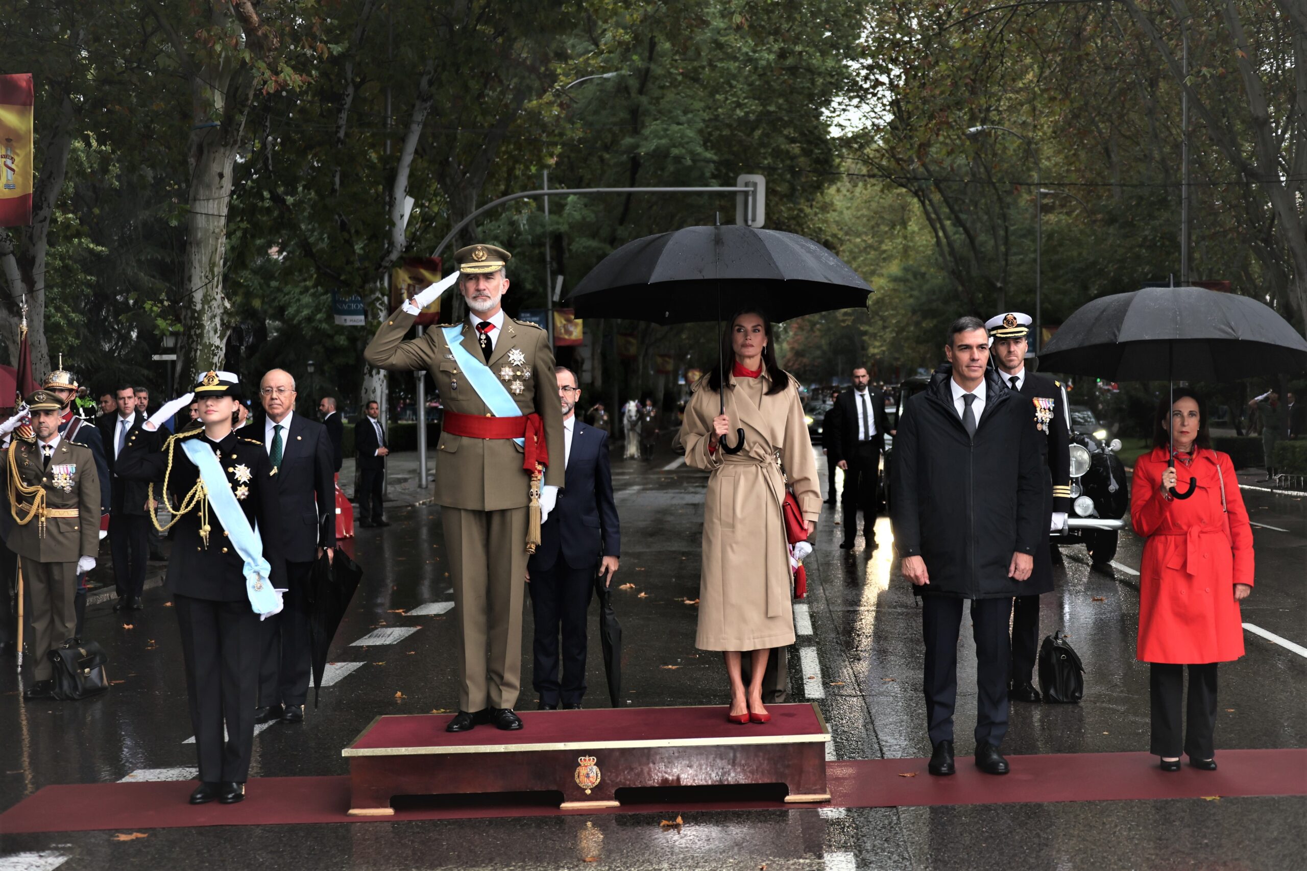 Desfile militar en el Dia de la Fiesta Nacional de 2024 Aesmide