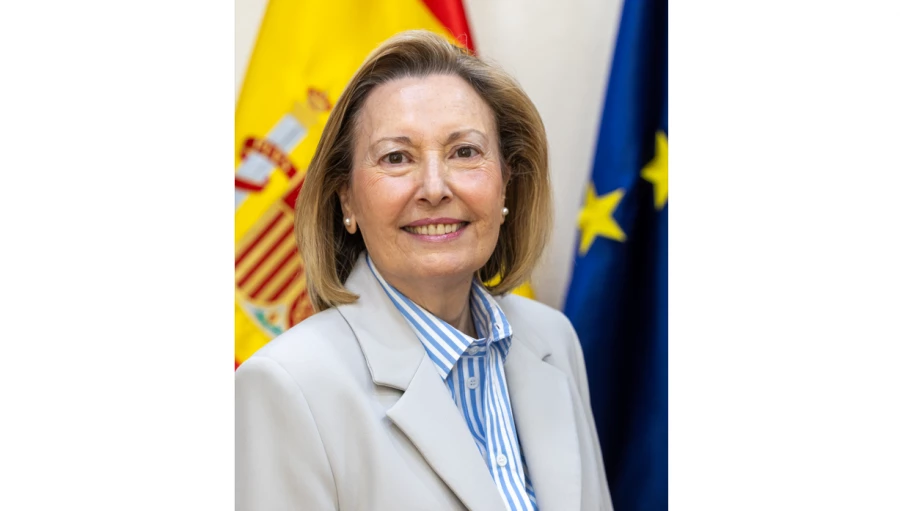 Amparo Valcarce reafirma el compromiso de España de incrementar la inversión en defensa al 2% del PIB para 2029