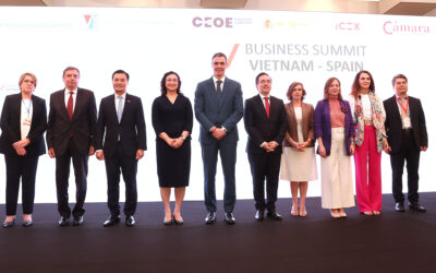 Pedro Sánchez destaca la potencia de las empresas españolas en sectores estratégicos para Vietnam