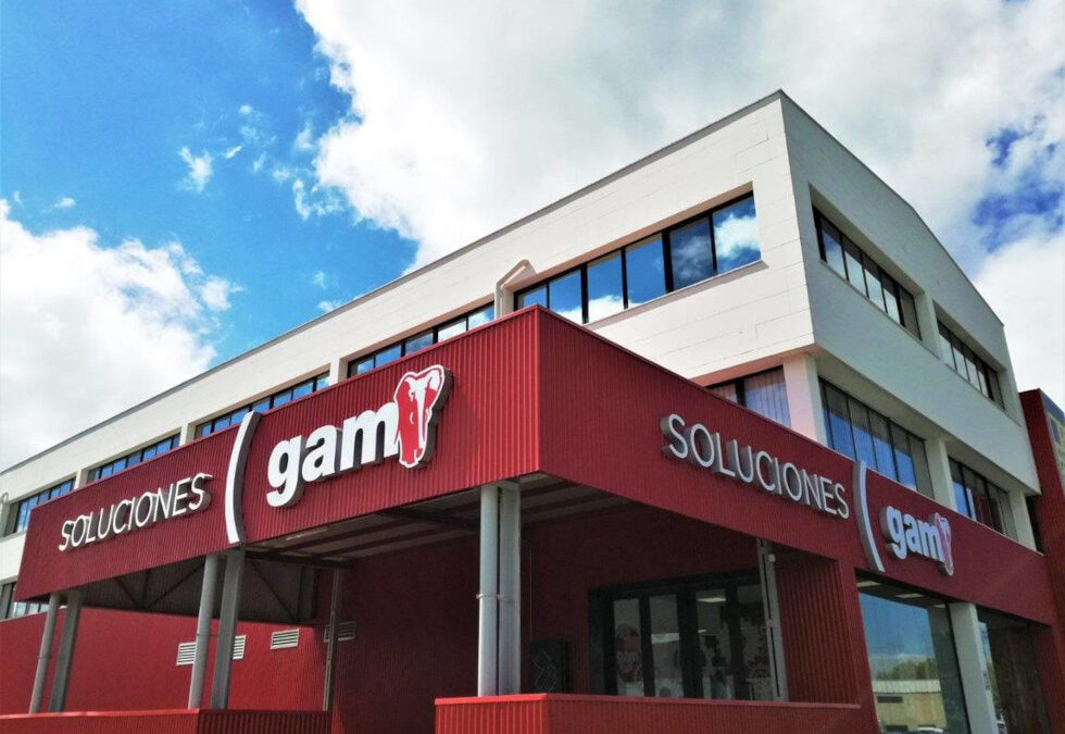 GAM presentó sus soluciones tecnológicas en FEINDEF 2025 y reforzó vínculos con el sector a través de un exclusivo evento de networking