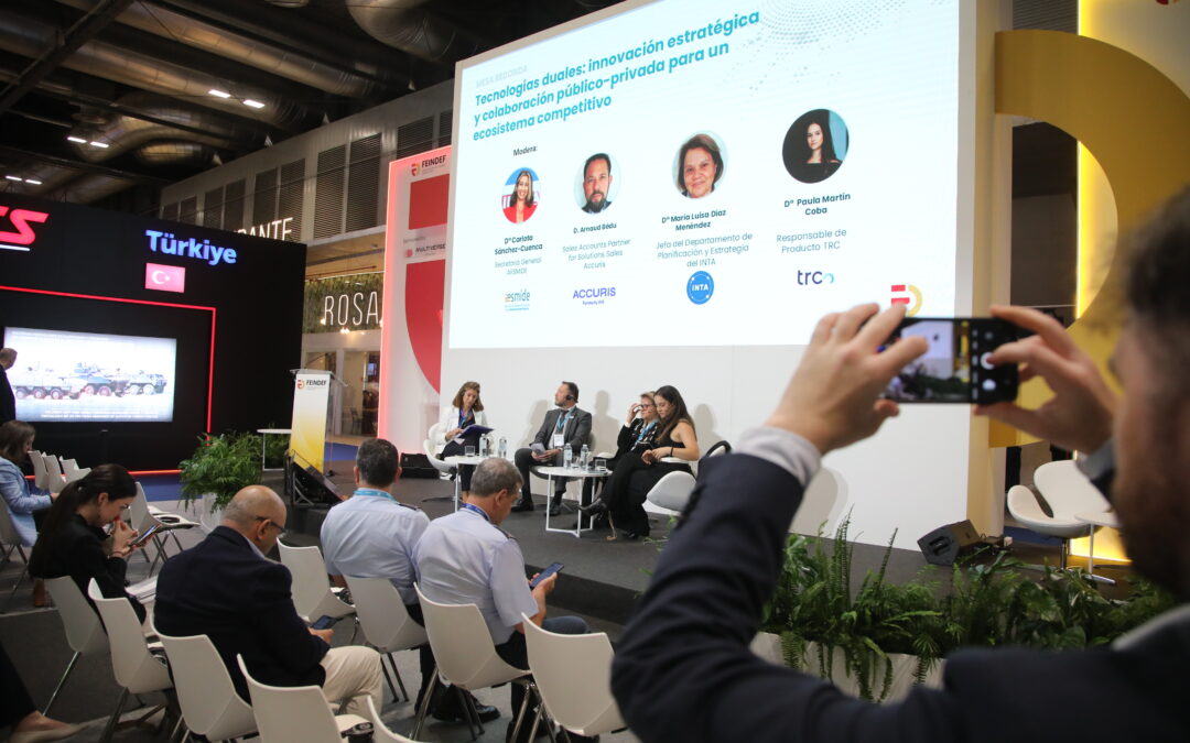 Mesa redonda sobre “Tecnologías Duales” en FEINDEF 2025: Innovación Estratégica y Colaboración Público-Privada