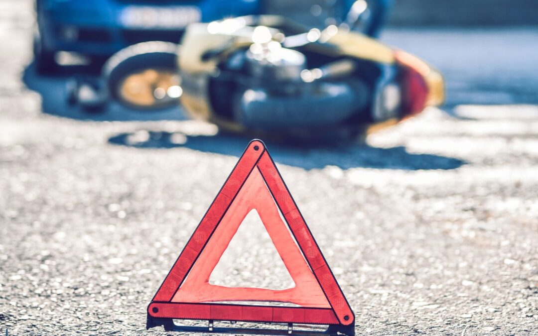 FECSA presenta en FEINDEF una chaqueta pionera con sistema de liberación rápida para motoristas accidentados