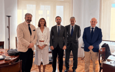 Desayuno AESMIDE con el Director General de Programas Industriales del Ministerio de Industria y Comercio