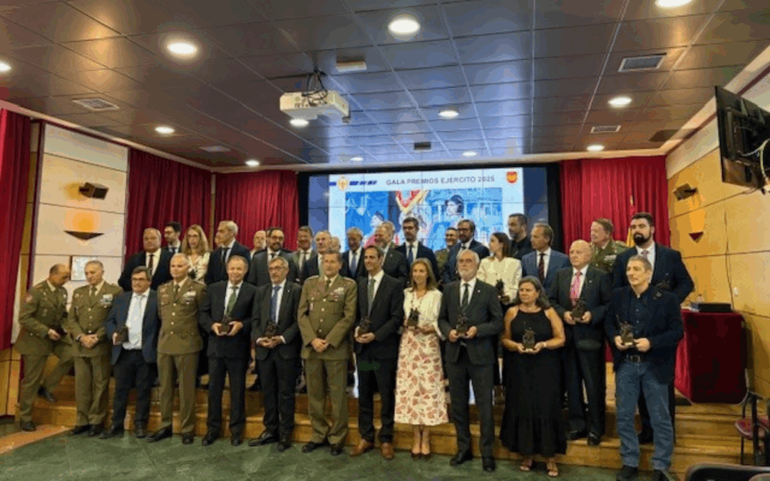 Acto de agradecimiento del JEME a colaboradores y patrocinadores de los Premios Ejército