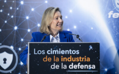 Amparo Valcarce clausura el Foro Aesmide 2025 destacando el papel clave de las pymes en la defensa nacional