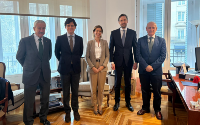 Desayuno AESMIDE con GARRIGUES