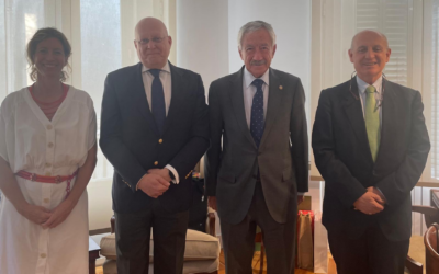AESMIDE celebra un desayuno de trabajo con el Director General de Infraestructura