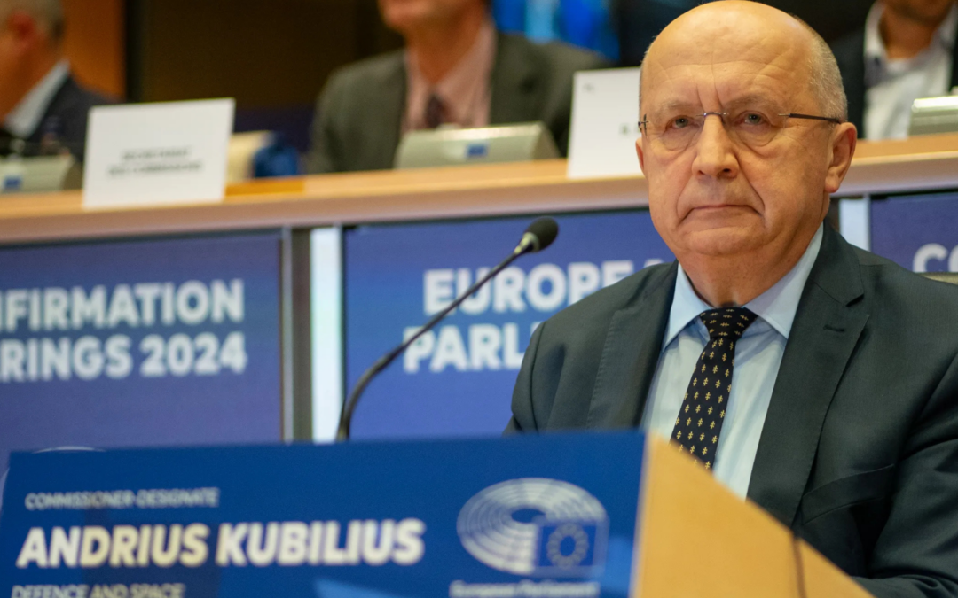 Andrius Kubilius alerta de los riesgos de la dependencia tecnológica de Estados Unidos y apuesta por reforzar las capacidades propias europeas